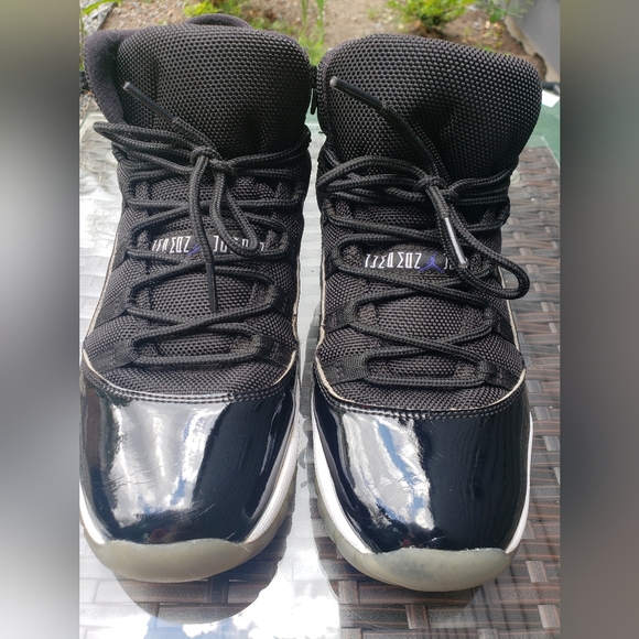 Air Jordan 11 Retro 'Space Jam' 2016 - Picture 5 of 9